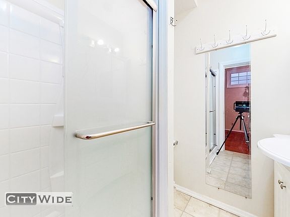 5th image of 23 W 56th St #4S