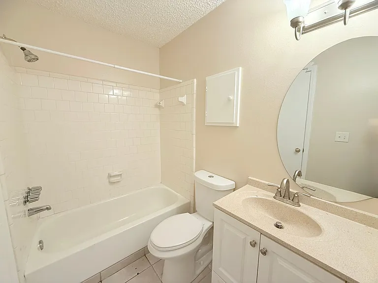 9345 Chisholm Rd #I4 — Photo 9