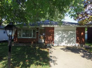 1614 N Center St, Crest Hill, IL 60403