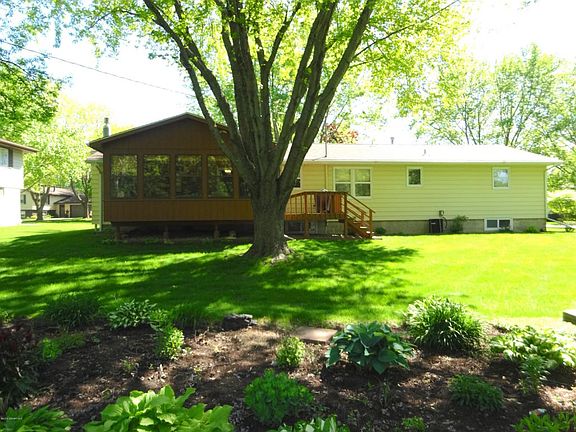 2nd image of 1212 Swanhill Dr