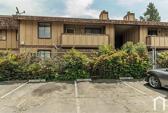 1221 N Peach Ave #226 — Photo 9