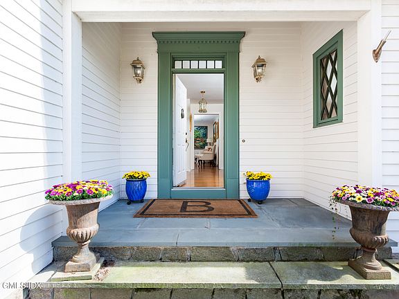 2nd image of 150 N Old Stone Bridge Rd