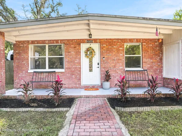 4909 E 97th Ave, Tampa, FL 33617