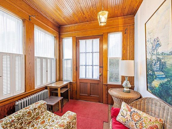3rd image of 11 Kent Street