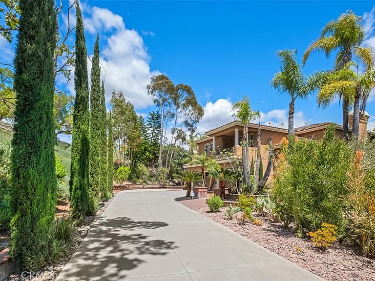 27510 Morro Dr — Photo 35
