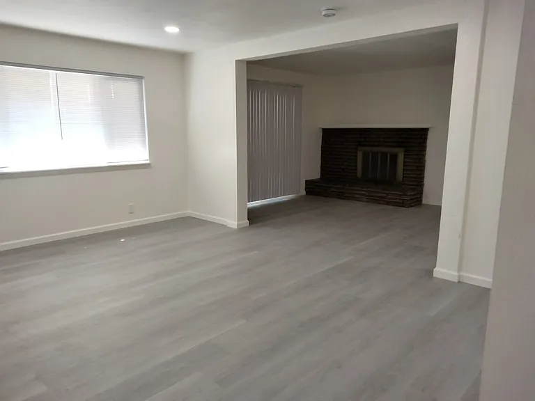 1028 Durness Pl — Photo 5