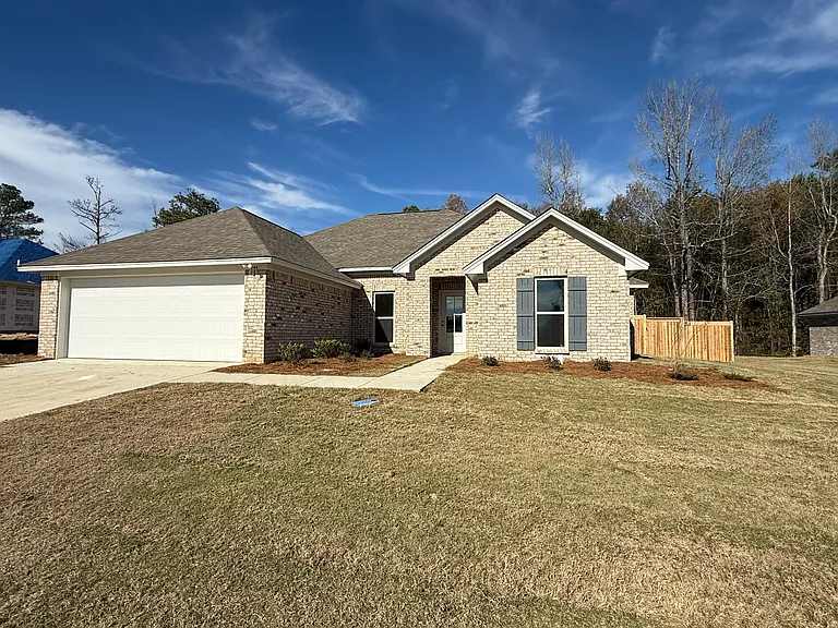 546 Patrick Farms Dr — Photo 2