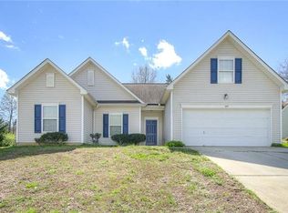 609 Grantham Ln, Charlotte, NC 28262