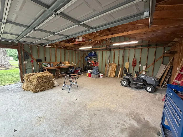 705 Canal Dr — Photo 9