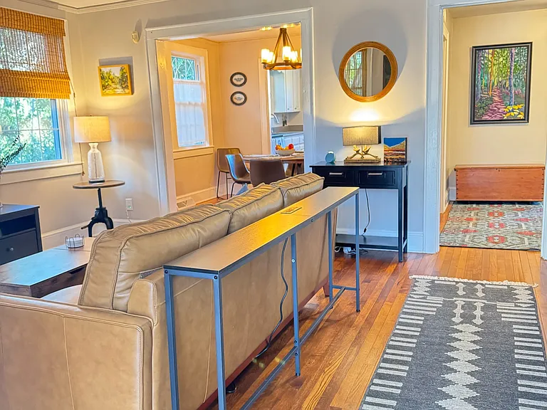 306 W Park Ave — Photo 3