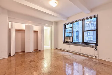 Rented by Manhattan Realty Group