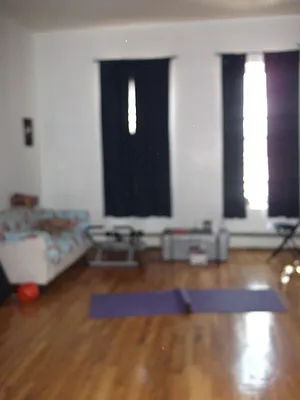 Rented by Nooklyn NYC LLC | media 16