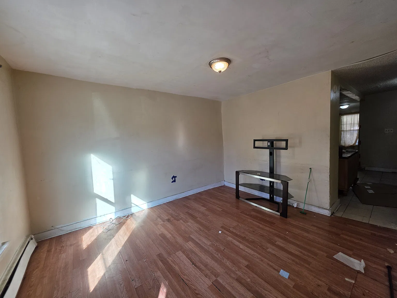 2 bed, 1.5 bath, 1599 sqft, $2,000 — Photo 4
