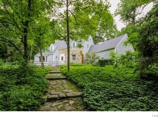 1532 Redding Rd, Fairfield, CT 06824