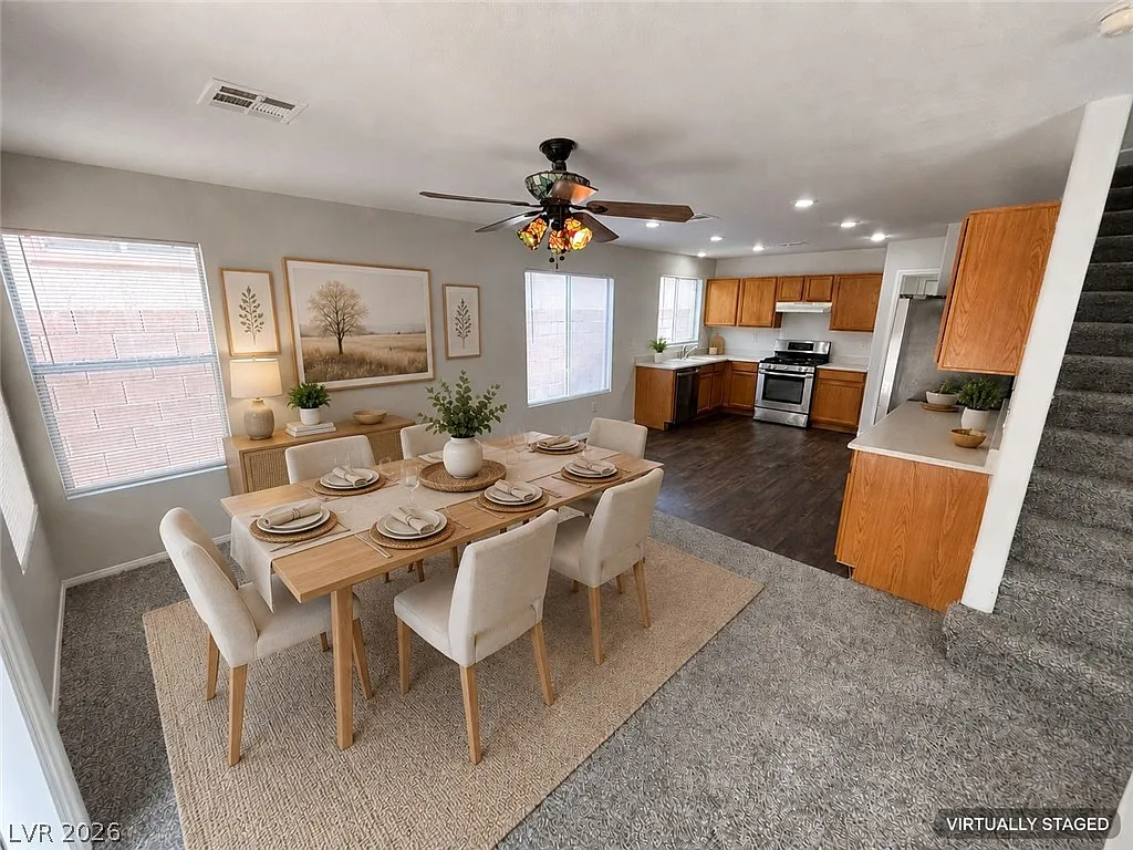 4 bed, 2.5 bath, 1735 sqft, $2,095 — Photo 3