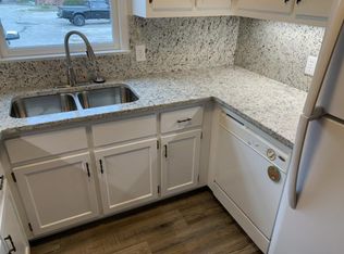 1903 Meadowbrook Cir, Dalton, GA 30720