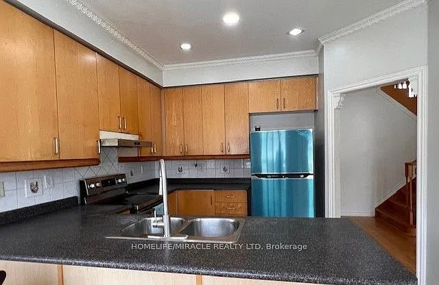 34 Westbrook Ave — Photo 8