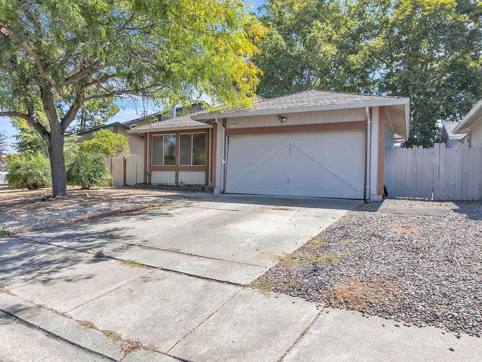 1st image of 7126 Carillon Court
