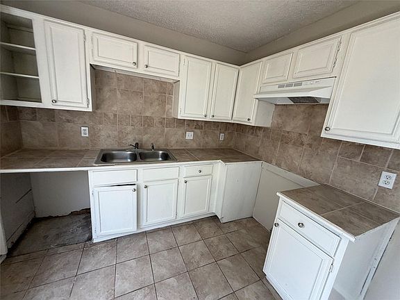 5th image of 3018 Rockrill Dr