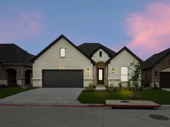 225 Ravenna Blvd, Justin, TX 76247