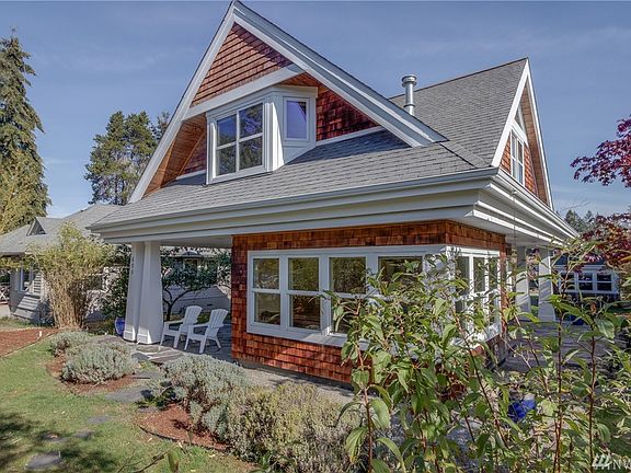 2nd image of 409 Barksdale Ave