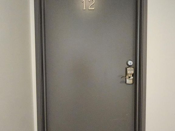 3rd image of 4814 Oakwood Ave
