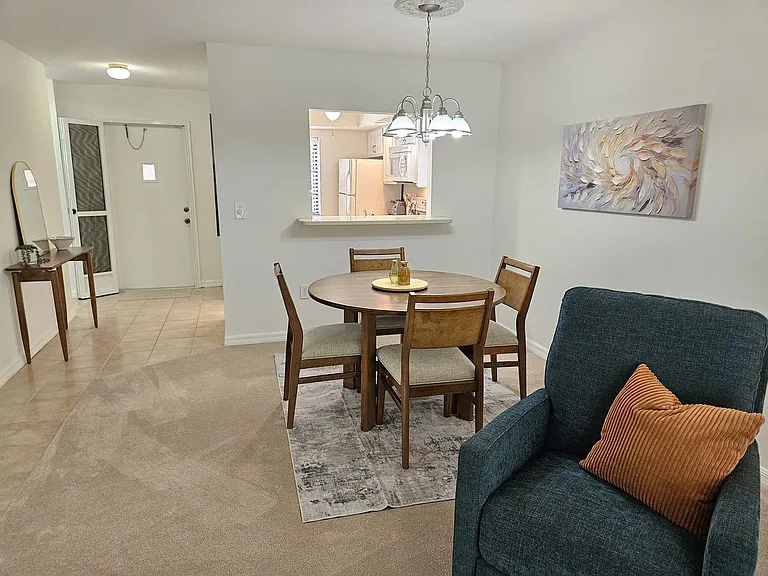 764 Avenida Estancia #206-B — Photo 20