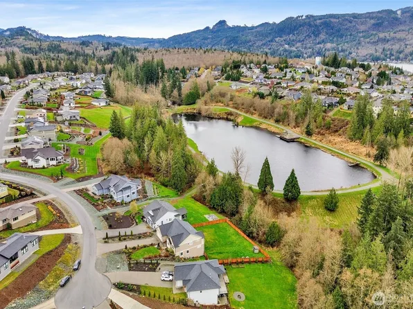 24030 Dolphin Lane, Mount Vernon, WA 98274