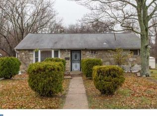 2603 Woodlawn Dr, Bristol, PA