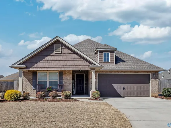 14 Buckeye Ln, Decatur, AL 35603