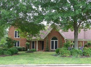 1016 Rolling Oaks Ln, Collierville, TN 38017