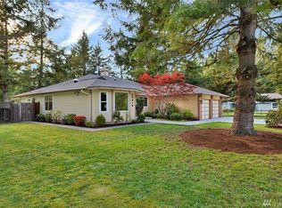 23915 205th Ave SE, Maple Valley, WA 98038