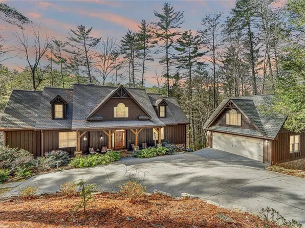 427 Soque Falls Dr, Clarkesville, GA 30523