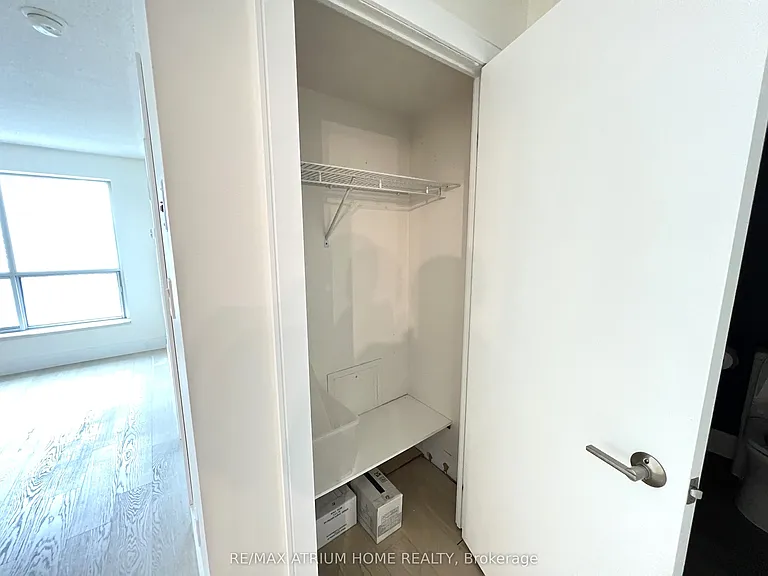 410 Queens Quay W #905 — Photo 30