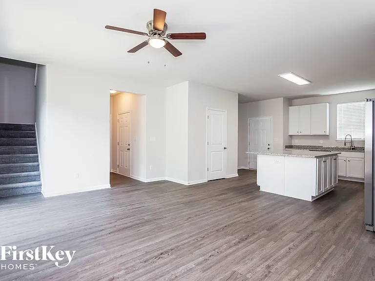 1754 Jenkins Rd — Photo 4
