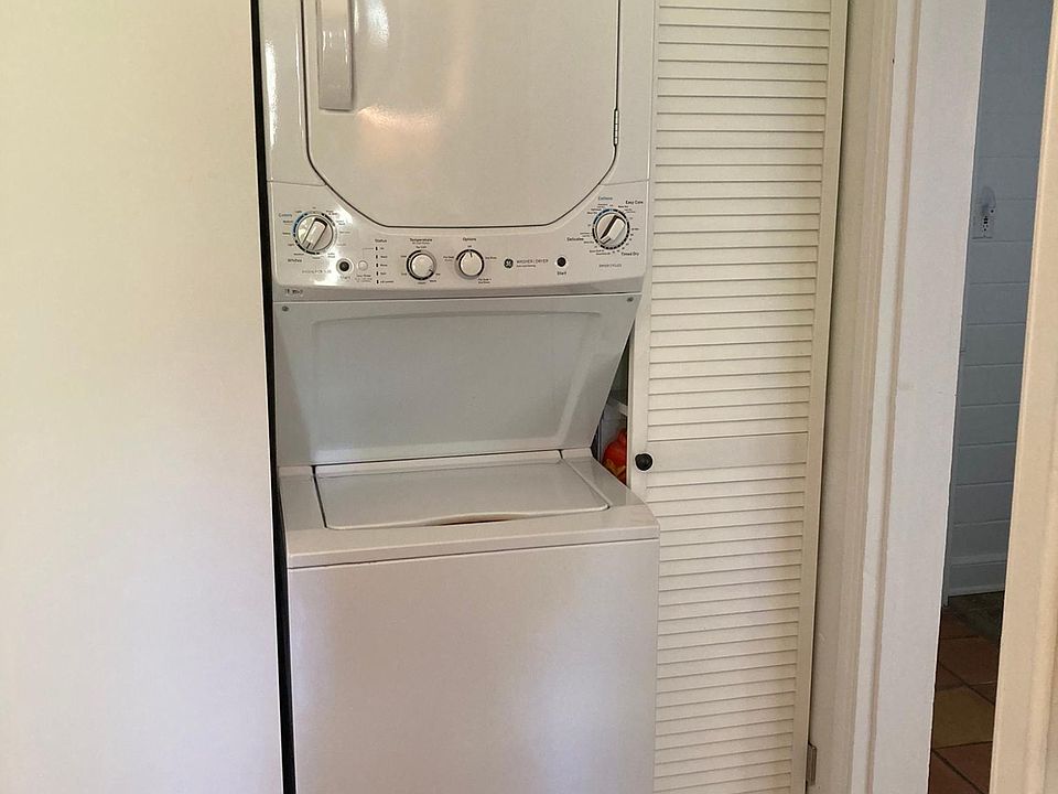In-unit laundry