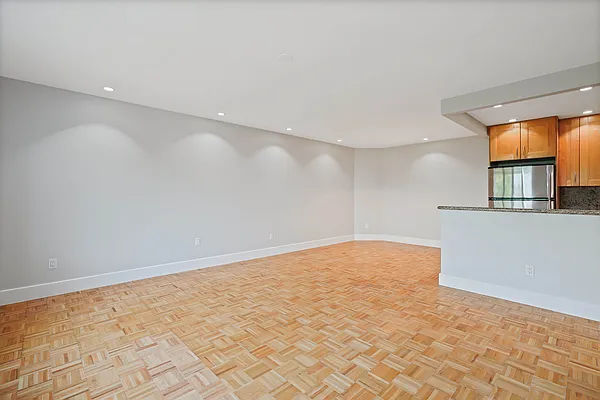 Sold by Daniel Gale Sotheby's International Realty | media 38