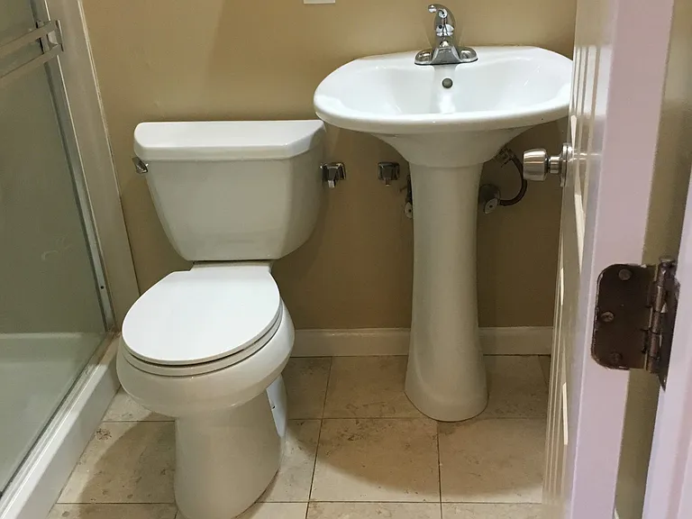 450 S Buena Vista Ave — Photo 19