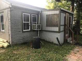 908 S Logan Ave, Independence, MO 64050