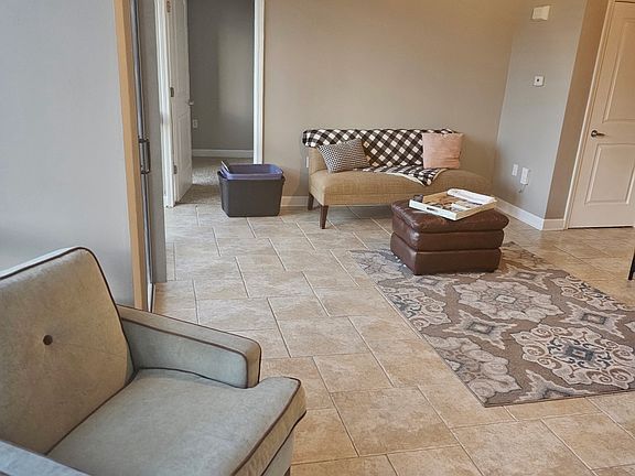 2nd image of 600 E Admiral Blvd #207