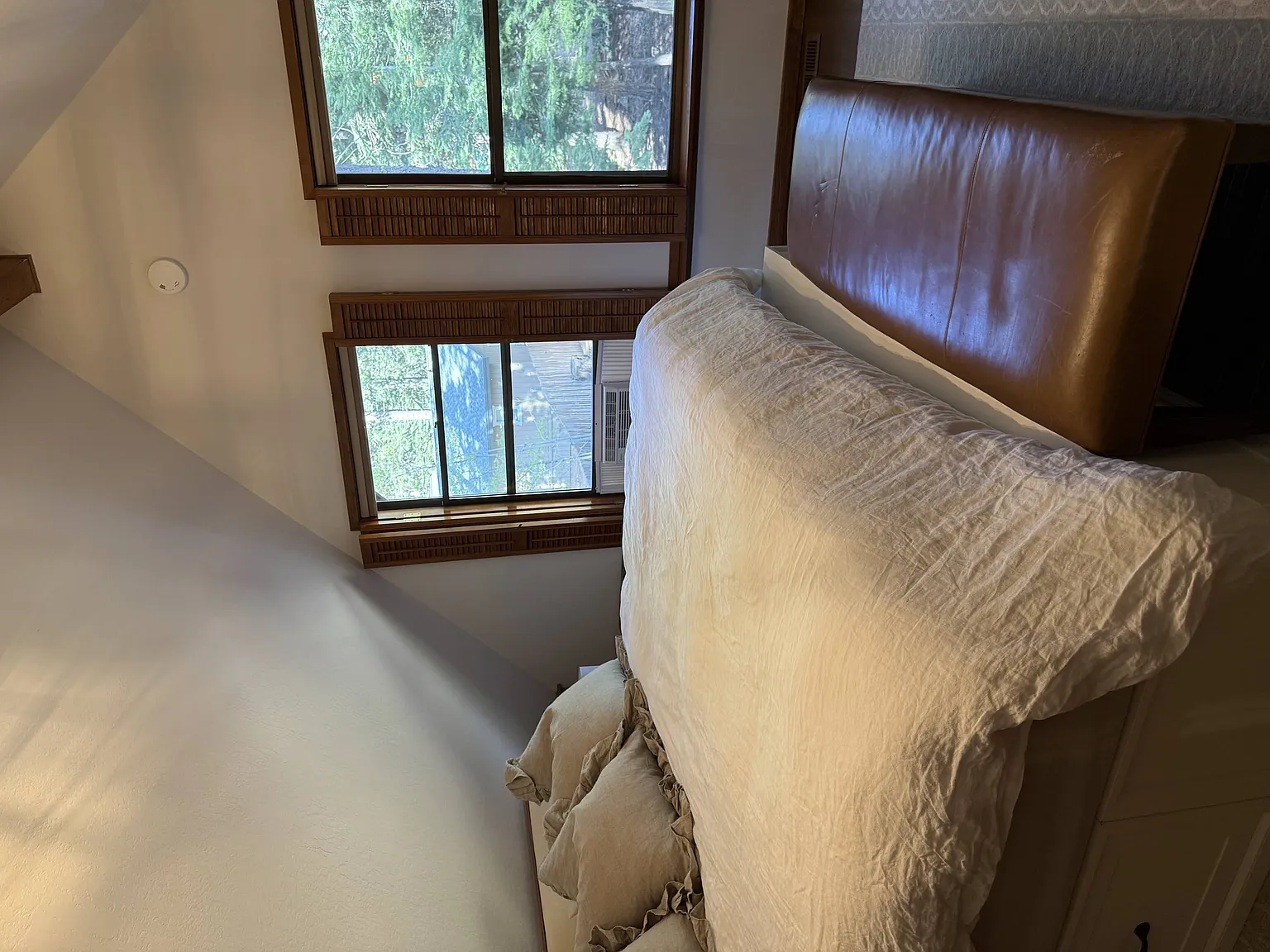 3 bed, 1350 sqft, $5,000 — Photo 4