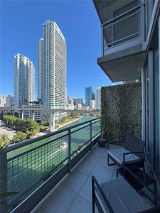 690 SW 1st Ct APT 1011, Miami, FL, 33130