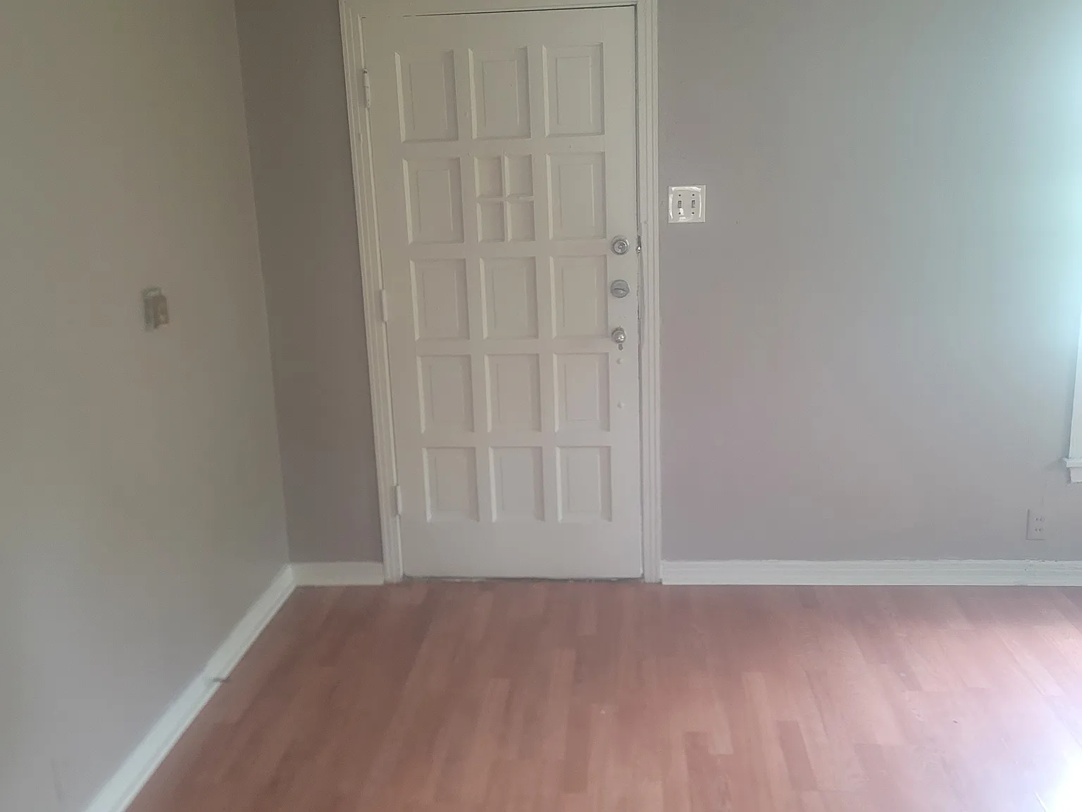 1 bed, 800 sqft, $995 — Photo 2