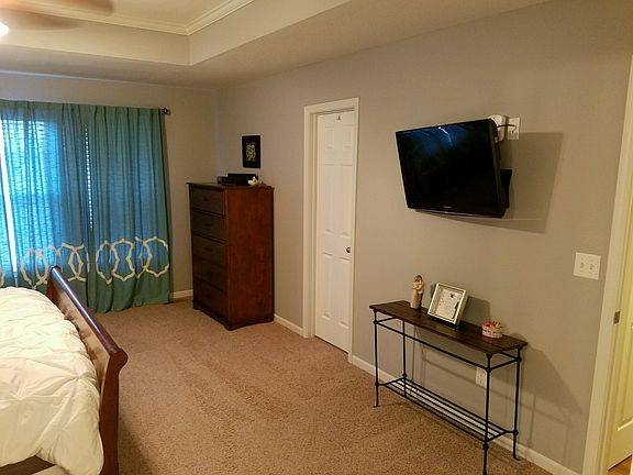 4th image of 1327 W Tiffany Ct