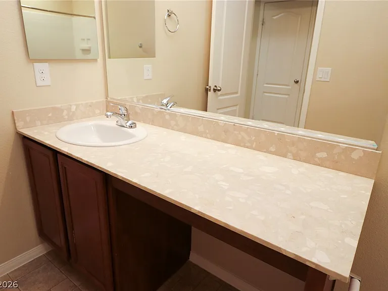 10624 Derby Peak Ln — Photo 21