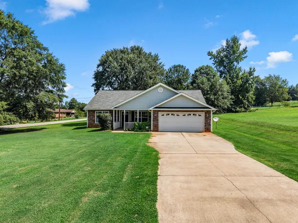 207 Gibbs Rd, Wellford, SC 29385