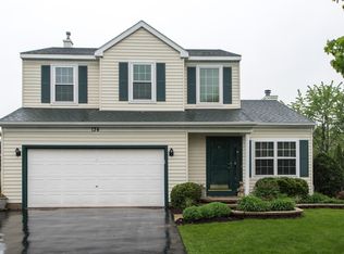 134 Cedarfield Dr, Bartlett, IL 60103
