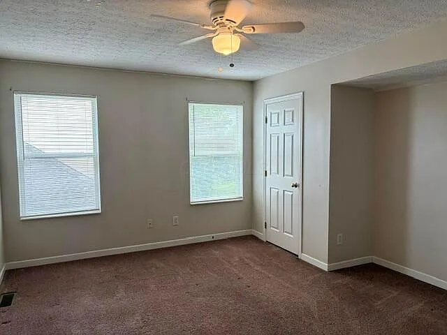 9372 Auburn Ave — Photo 21