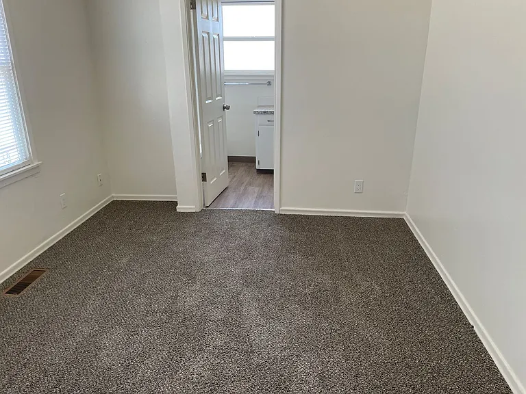 524 W Loop Dr — Photo 12