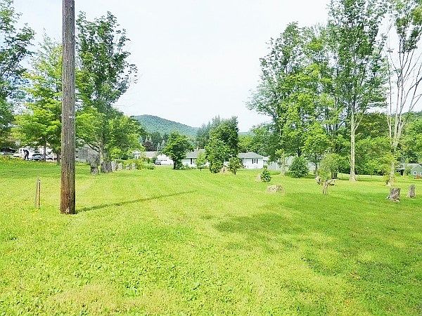 2nd image of 75 Bates Rd